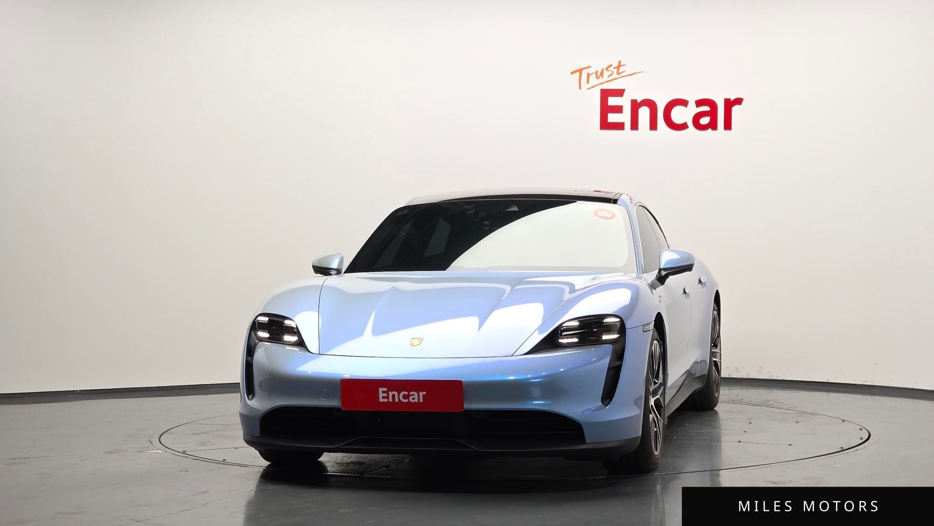 Porsche Taycan 2021 — миниатюра 3