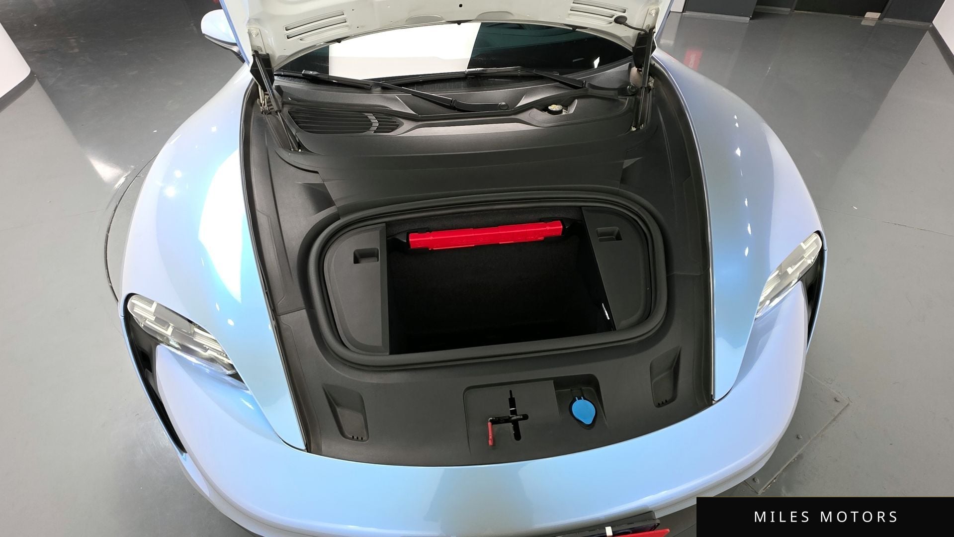 Porsche Taycan 2021 — миниатюра 6