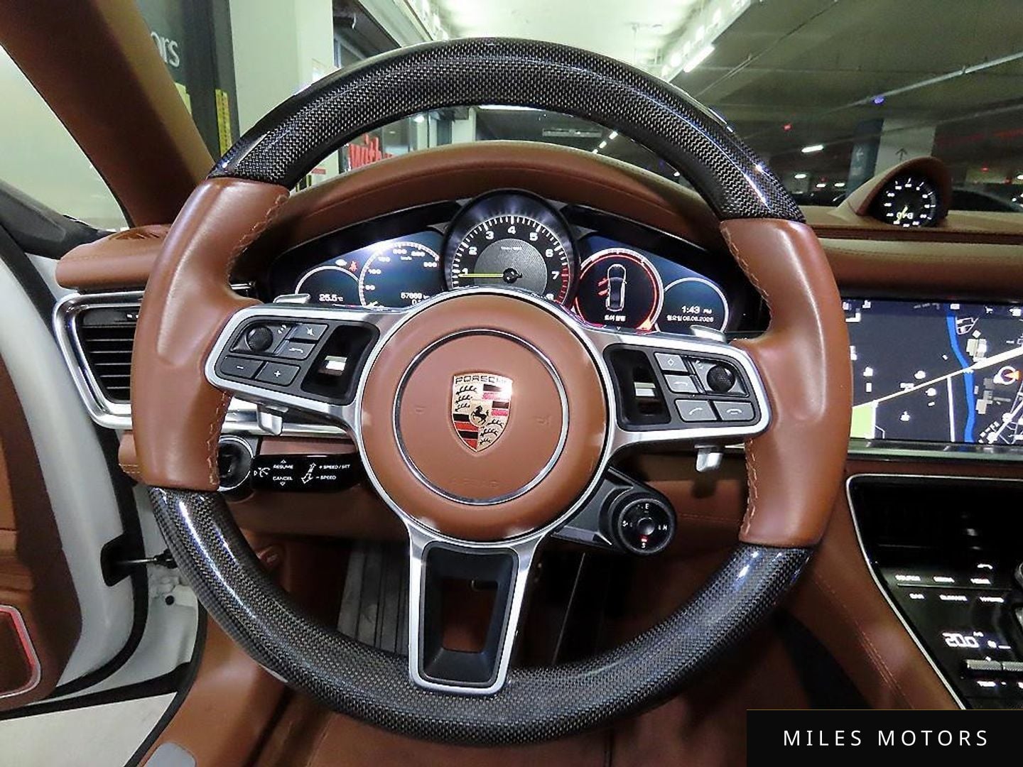 Porsche Panamera 2020 — миниатюра 8