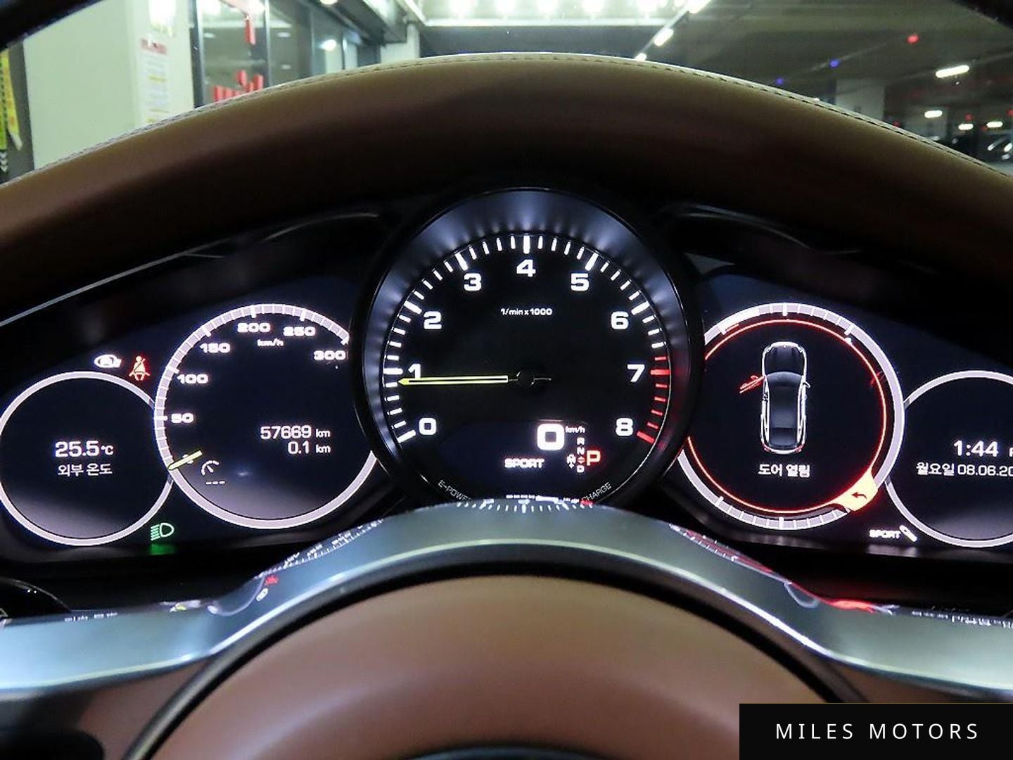 Porsche Panamera 2020 — миниатюра 9