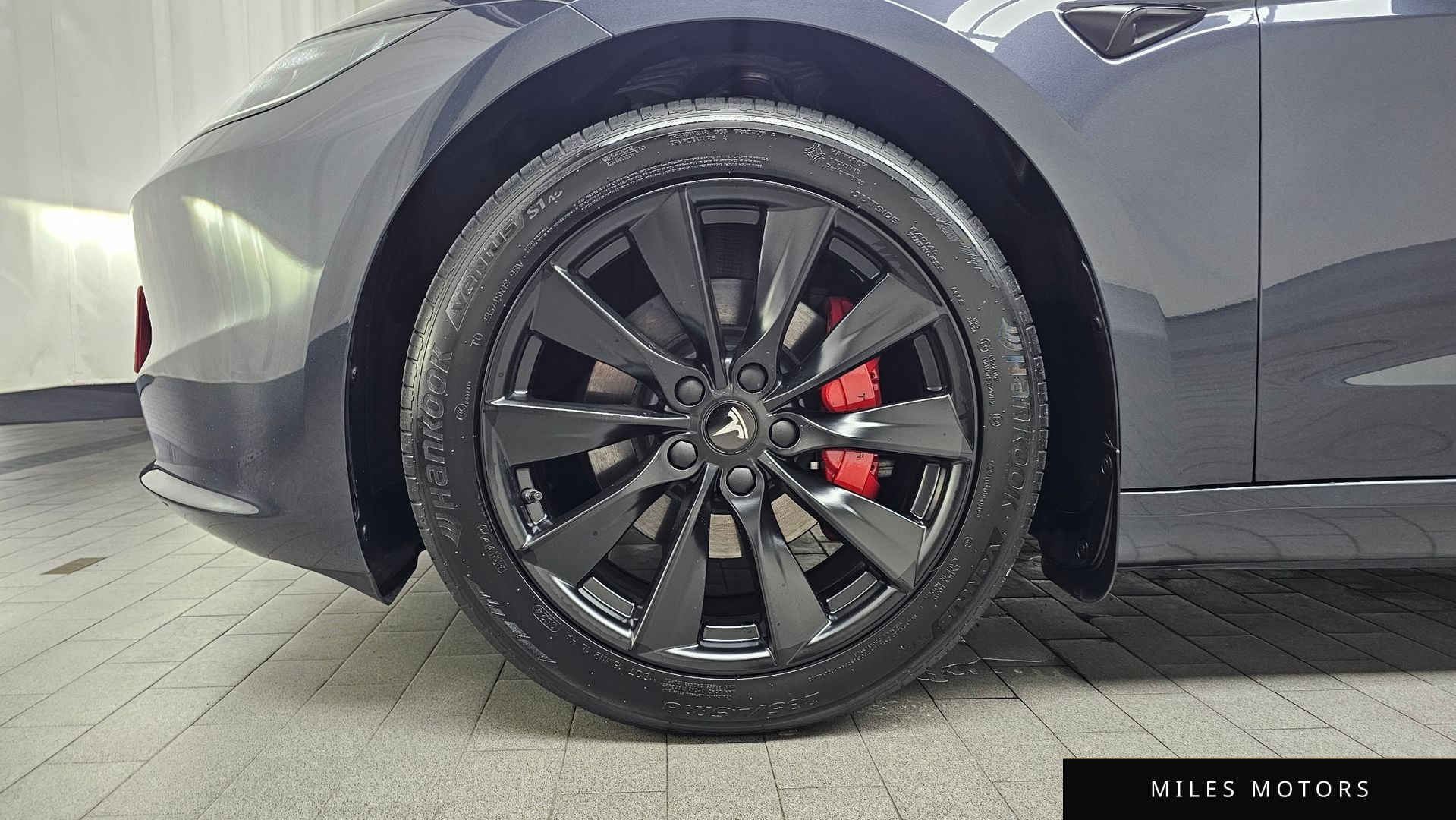 Tesla Model 3 2024 — миниатюра 5