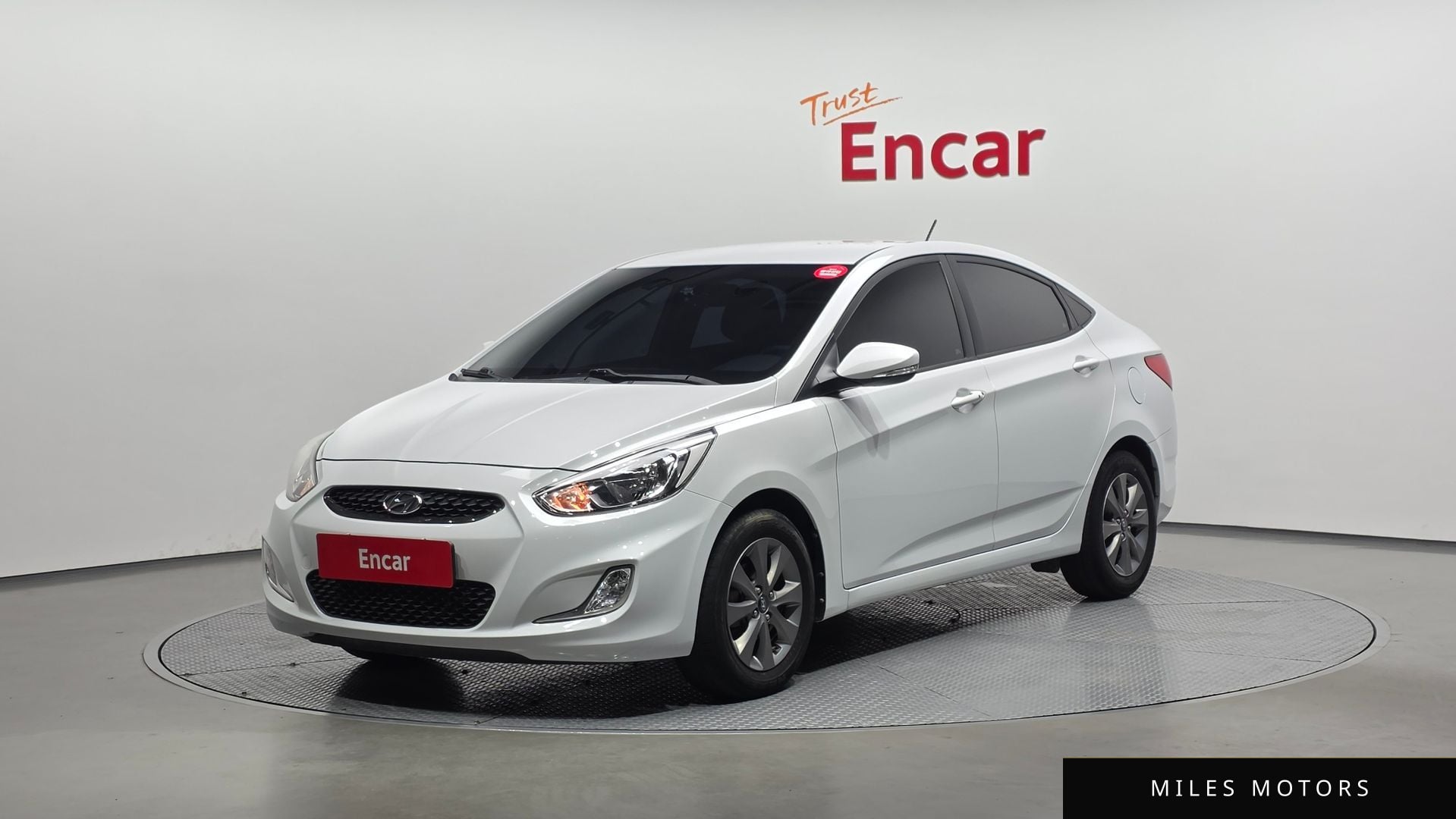 Hyundai Accent 2019 — фото 1 из 12