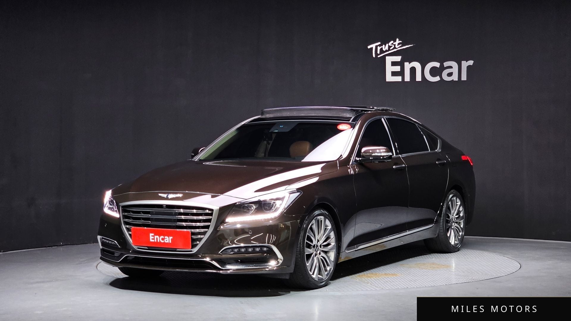 Genesis G80 2019 — фото 1 из 12