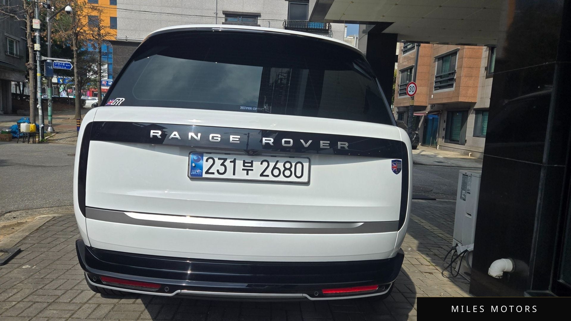 Land Rover Range Rover 2024 — миниатюра 9