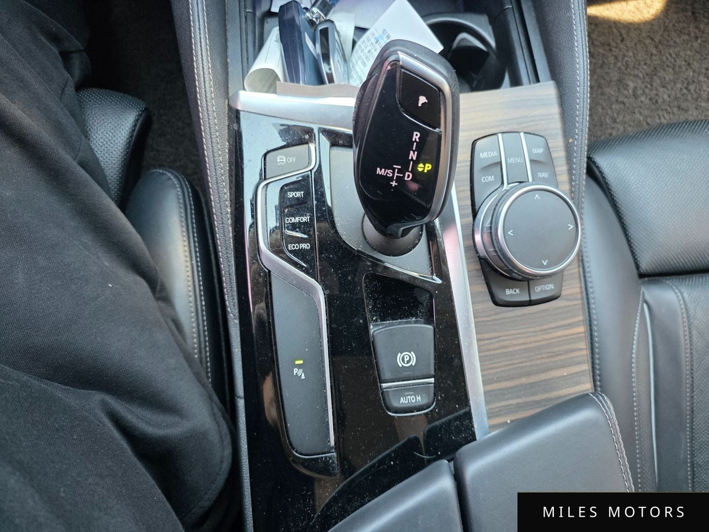 BMW 5 Series (G30) 2018 — миниатюра 11