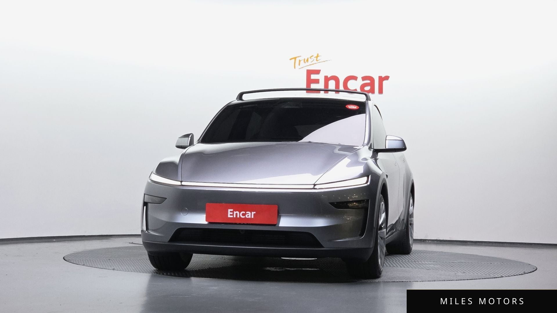 Tesla Model Y 2025 — миниатюра 3