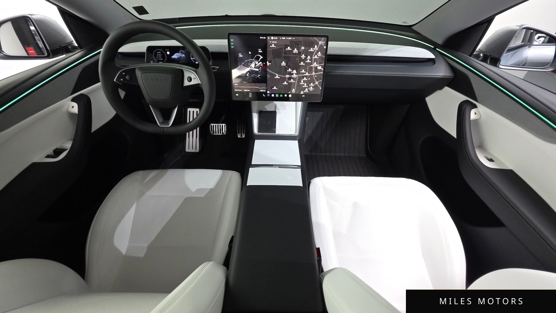 Tesla Model Y 2025 — миниатюра 10