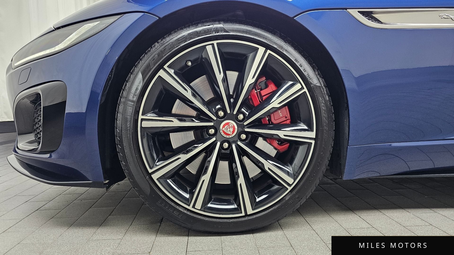 Jaguar F-TYPE 2021 — миниатюра 5