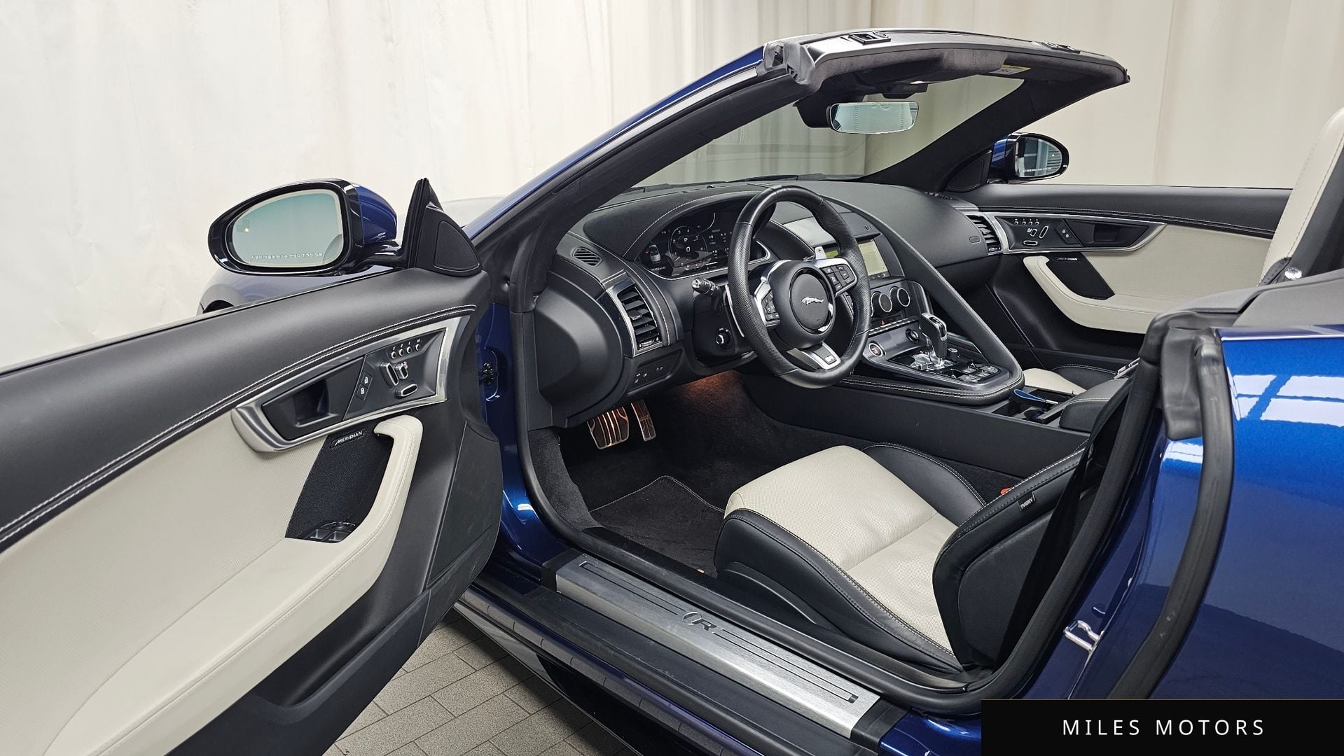 Jaguar F-TYPE 2021 — миниатюра 10