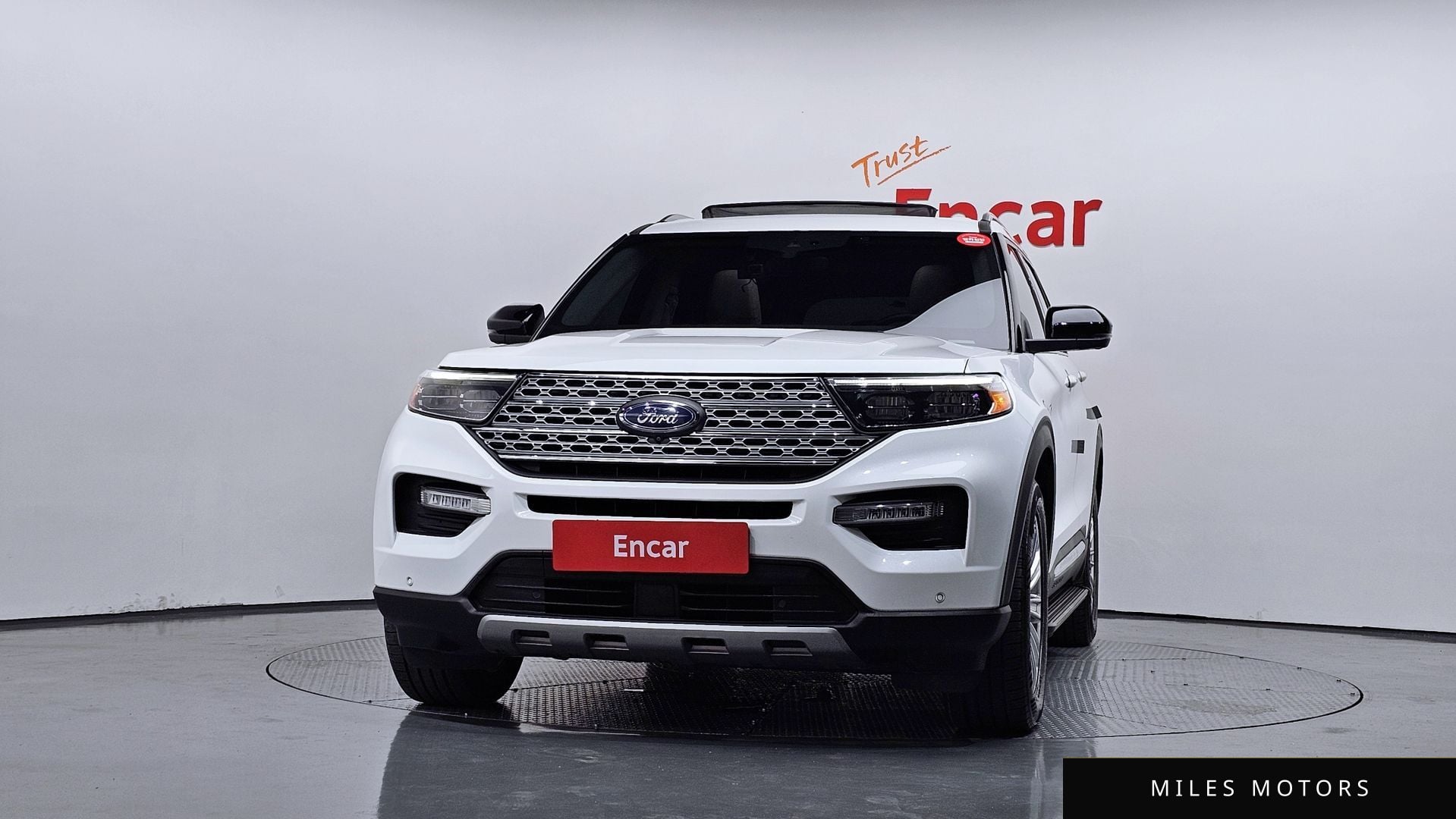Ford Explorer 2021 — миниатюра 3