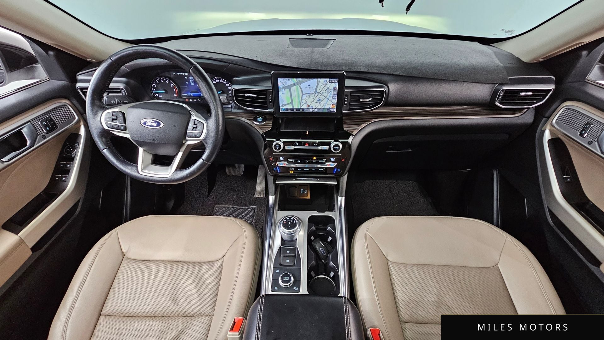 Ford Explorer 2021 — миниатюра 10