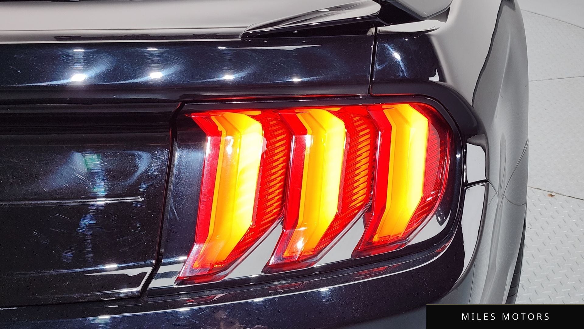 Ford Mustang 2018 — миниатюра 9