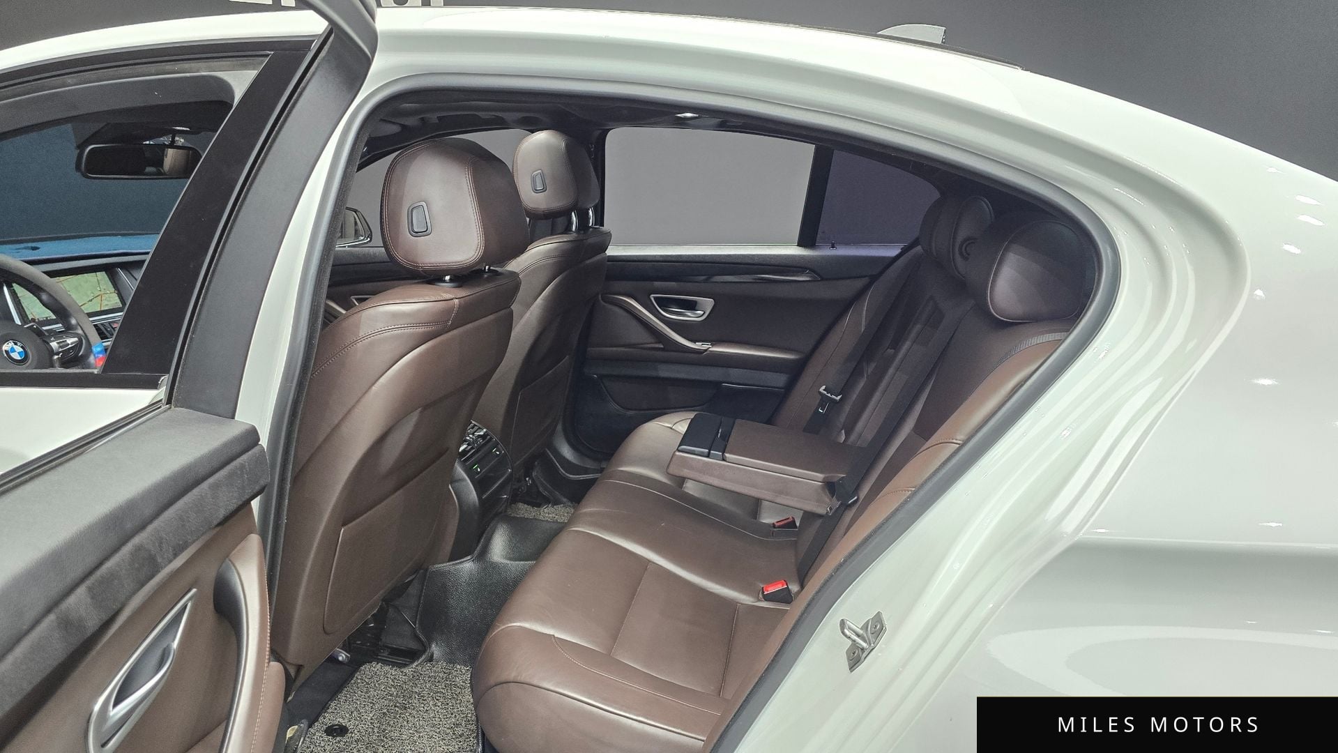 BMW 5 Series (F10) 2016 — миниатюра 12