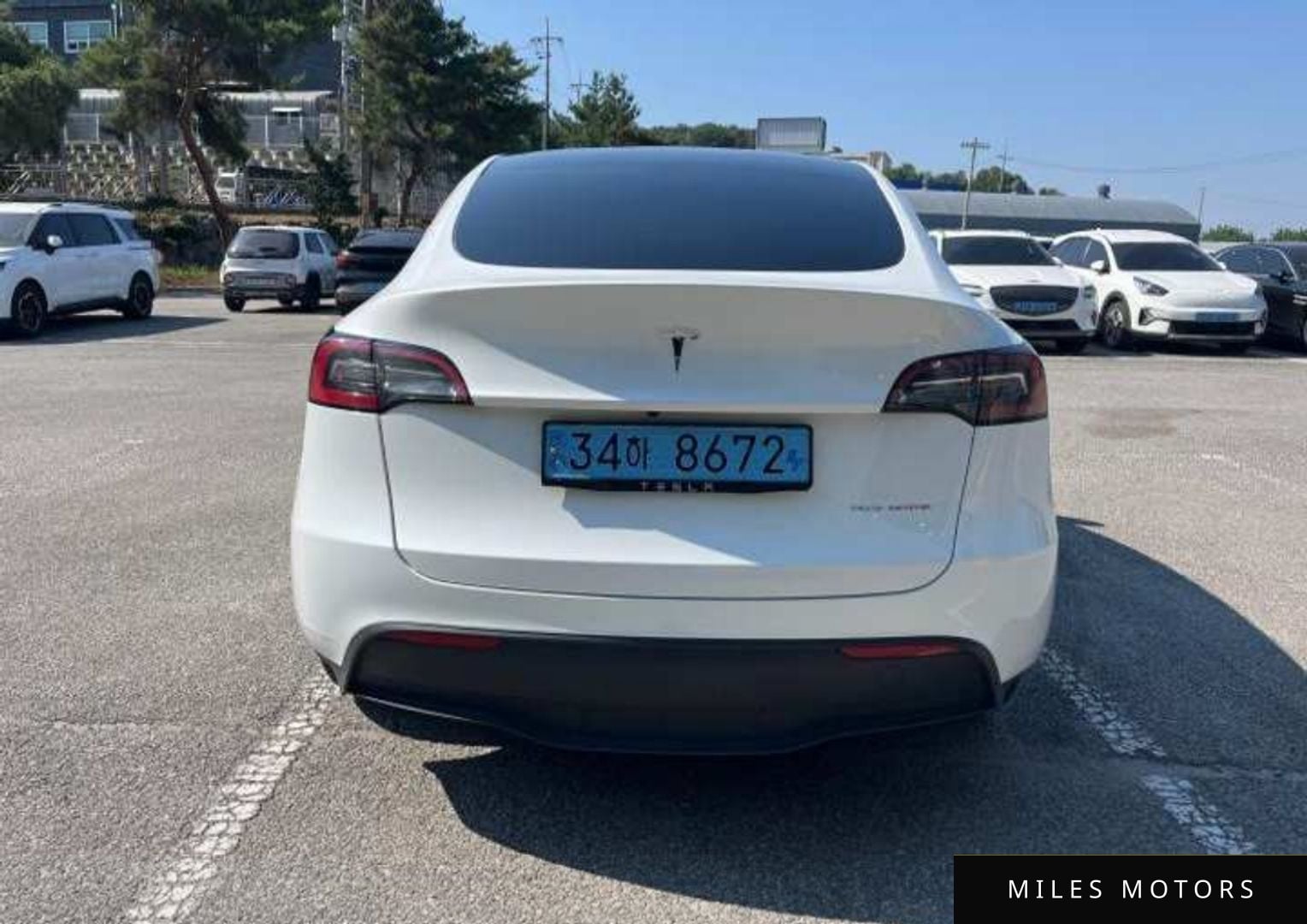 Tesla Model Y 2023 — миниатюра 3