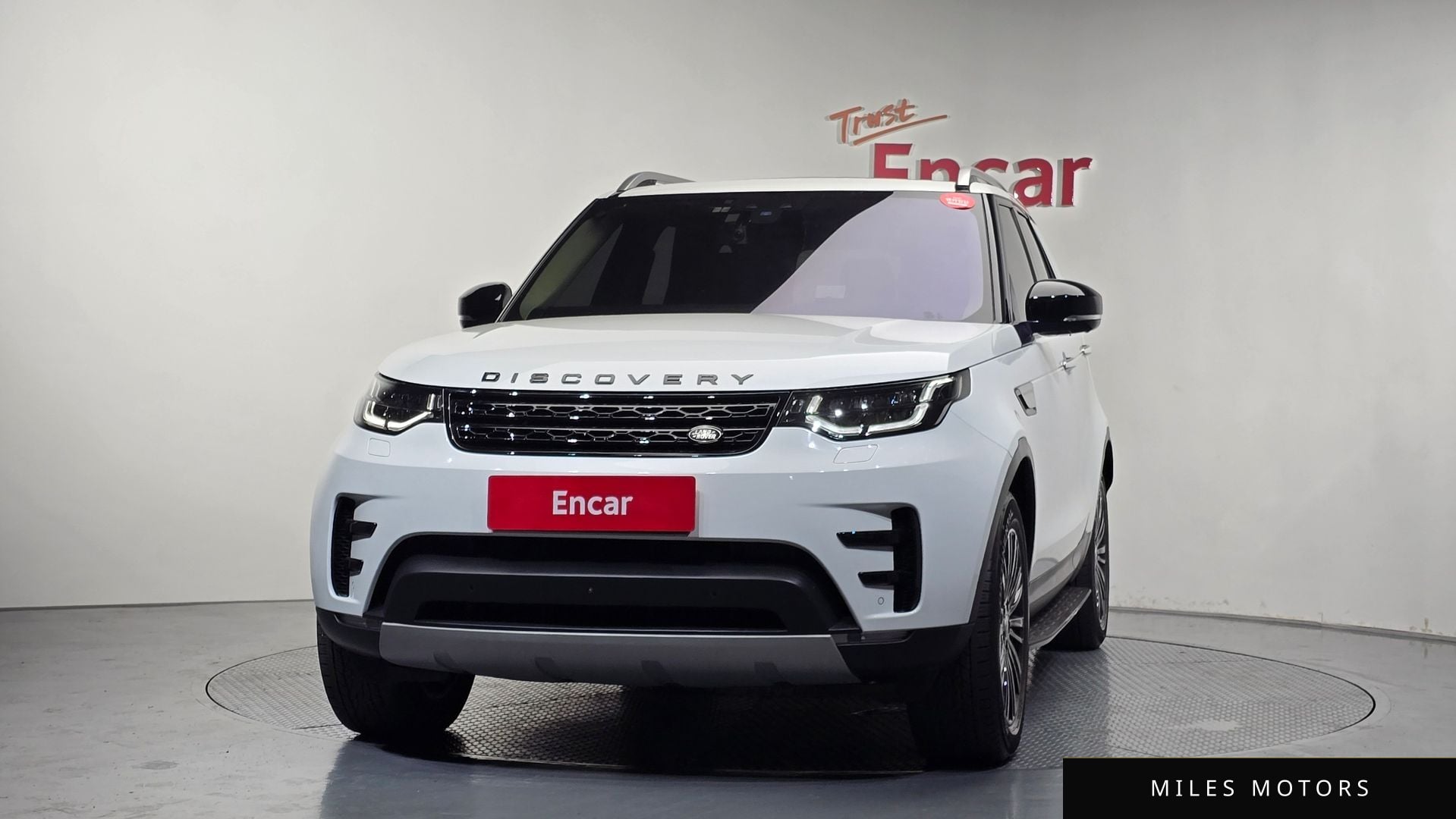 Land Rover Discovery 2018 — миниатюра 3