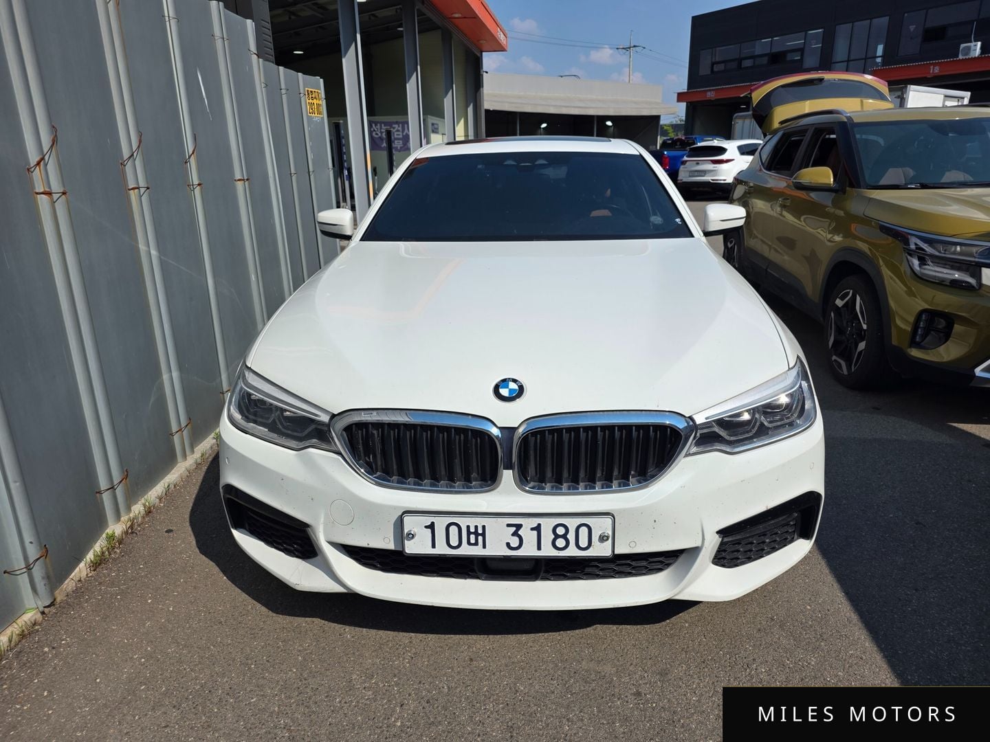 BMW 5 Series (G30) 2018 — фото 1 из 11