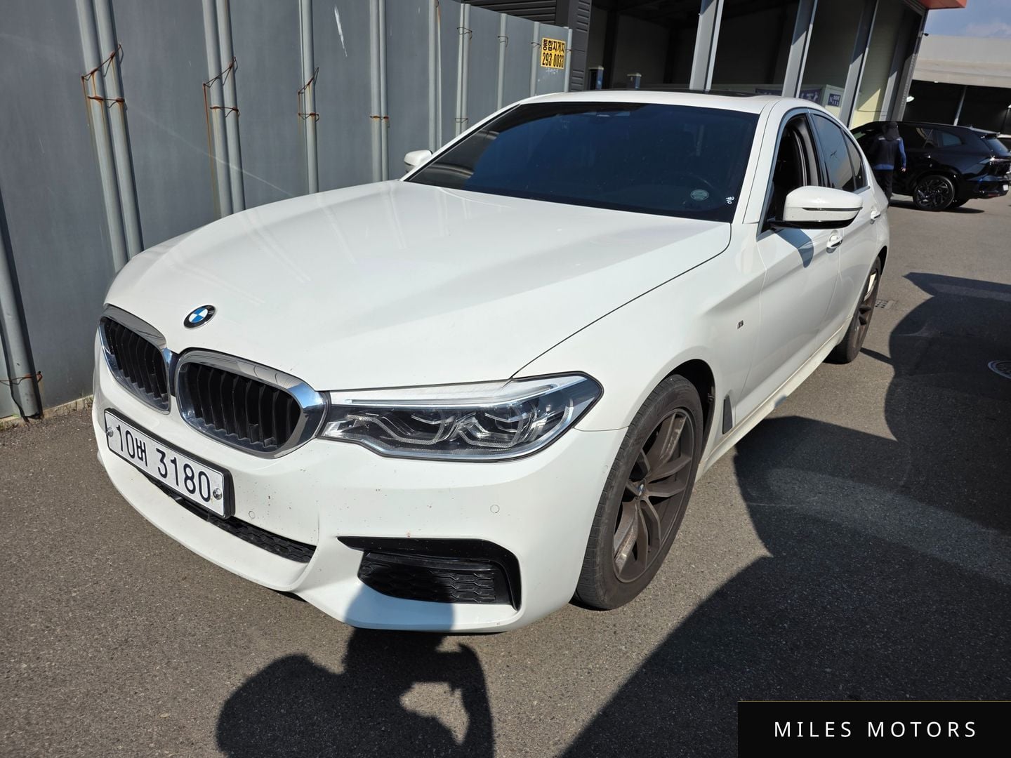 BMW 5 Series (G30) 2018 — миниатюра 2