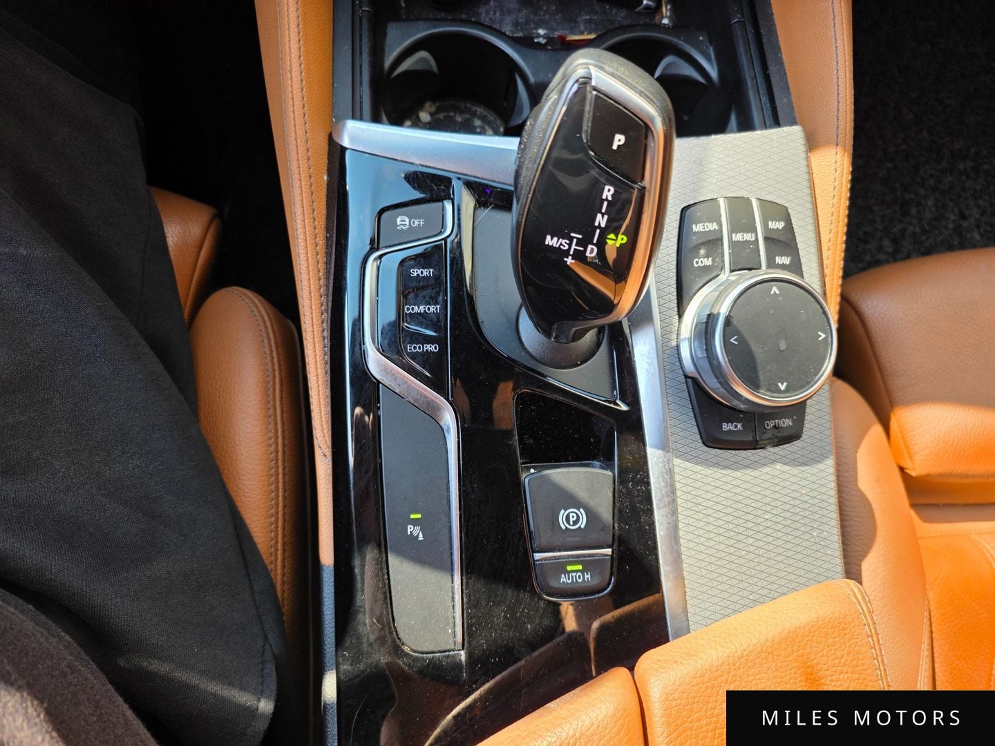 BMW 5 Series (G30) 2018 — миниатюра 11