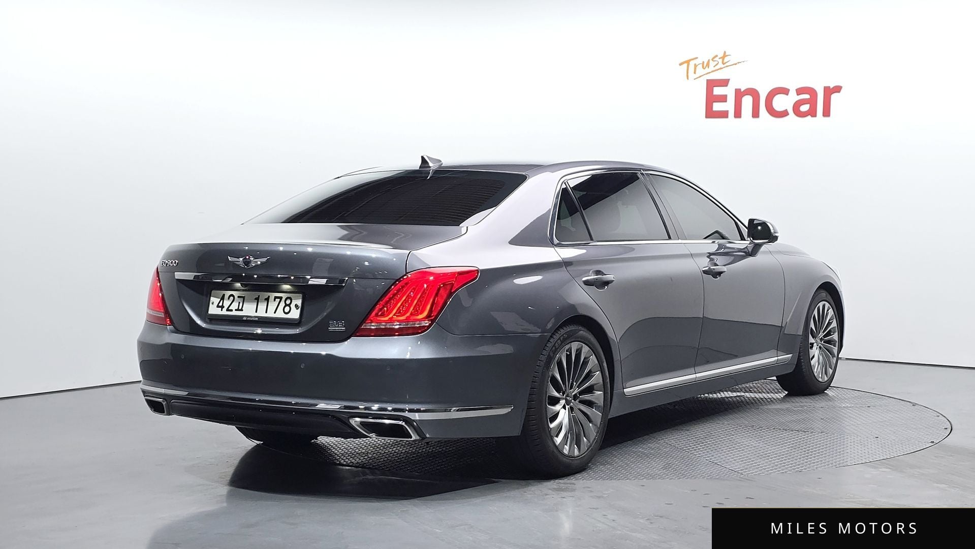 Genesis EQ900 2016 — миниатюра 2