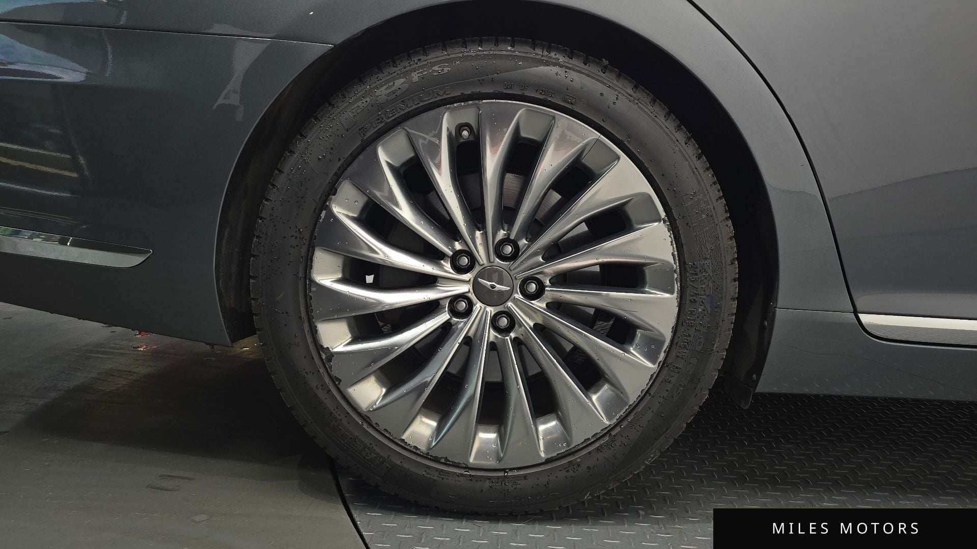 Genesis EQ900 2016 — миниатюра 7