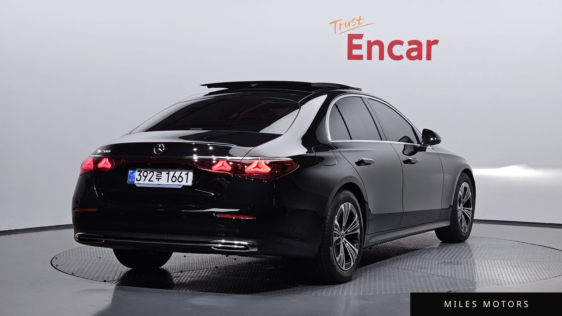 Mercedes-Benz E-Class W214 2025 — миниатюра 2