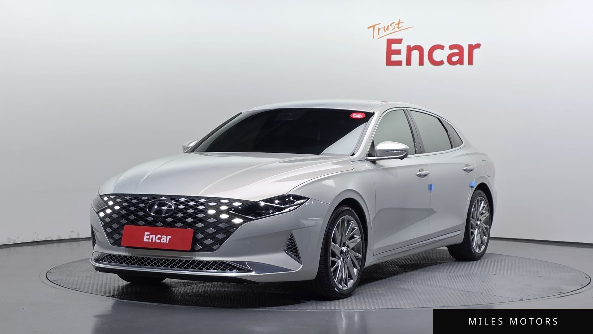 Hyundai Grandeur 2020 — фото 1 из 12