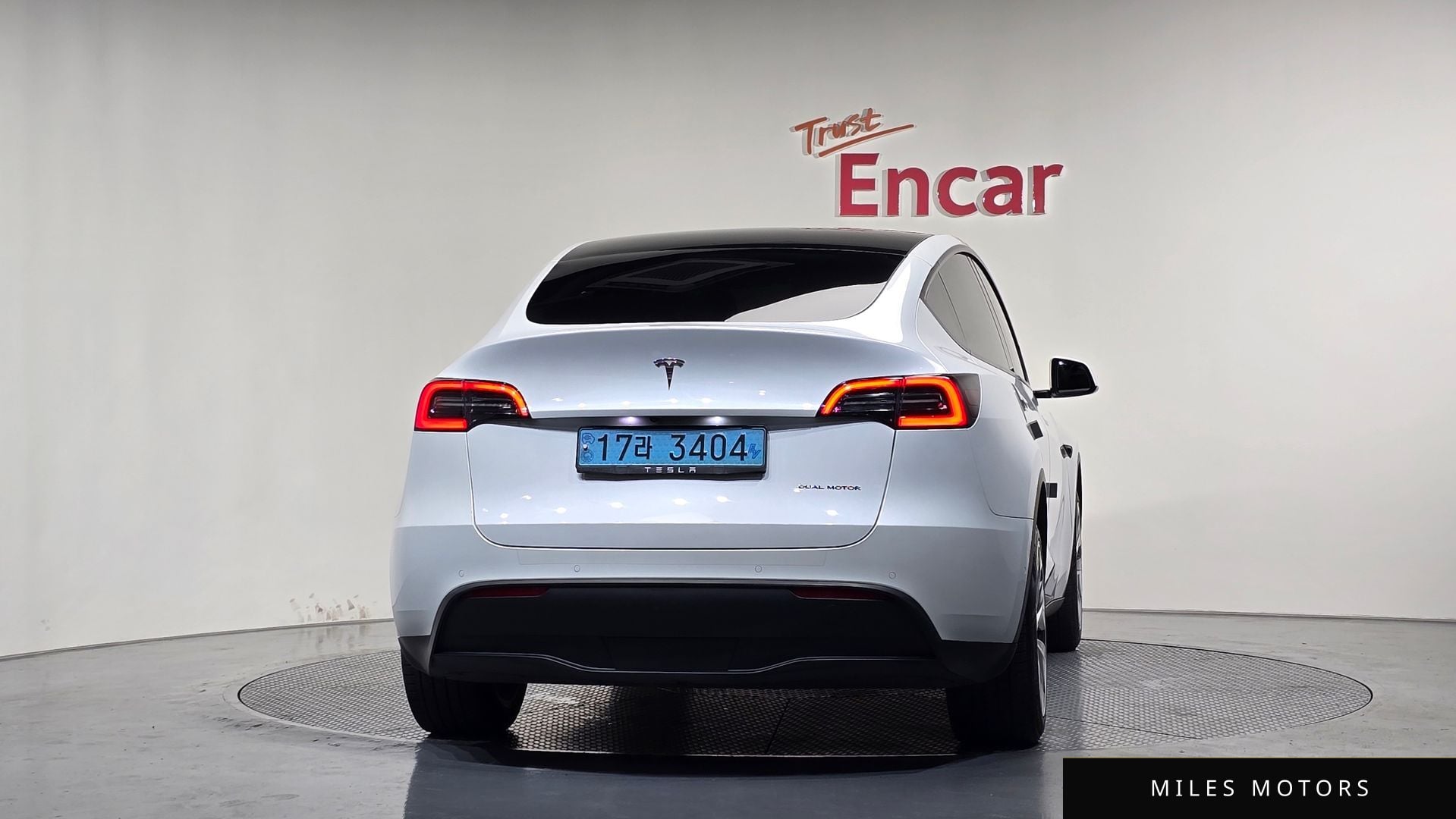 Tesla Model Y 2022 — миниатюра 3