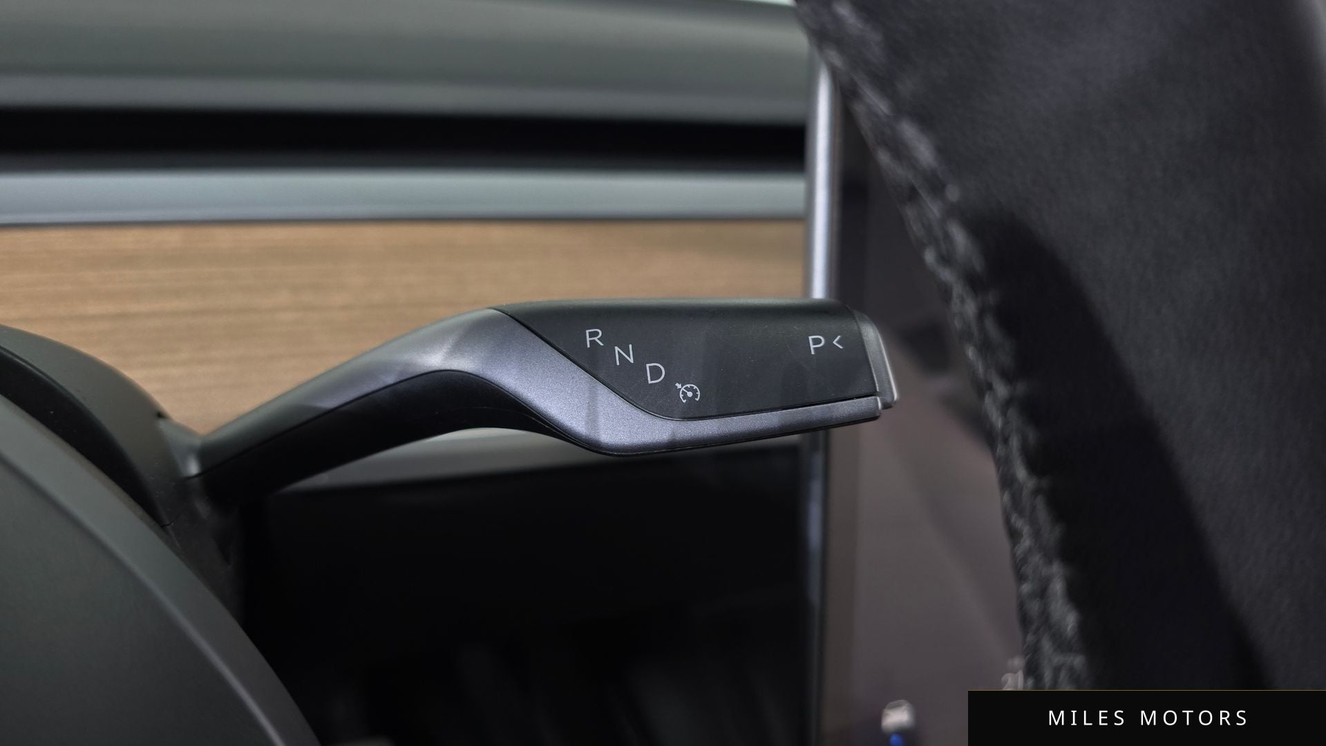 Tesla Model Y 2022 — миниатюра 11