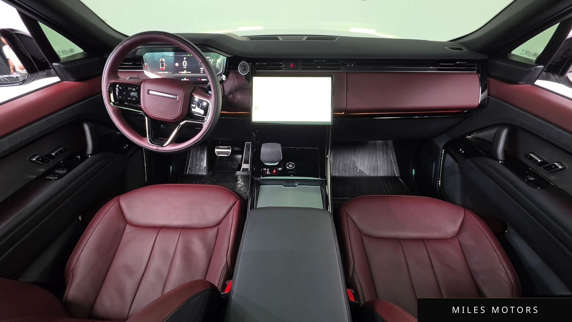 Land Rover Range Rover Sport 2025 — миниатюра 10