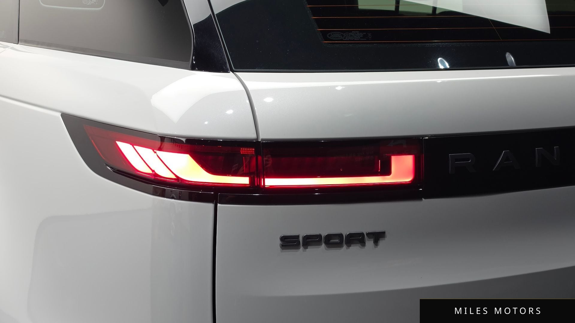 Land Rover Range Rover Sport 2025 — миниатюра 9