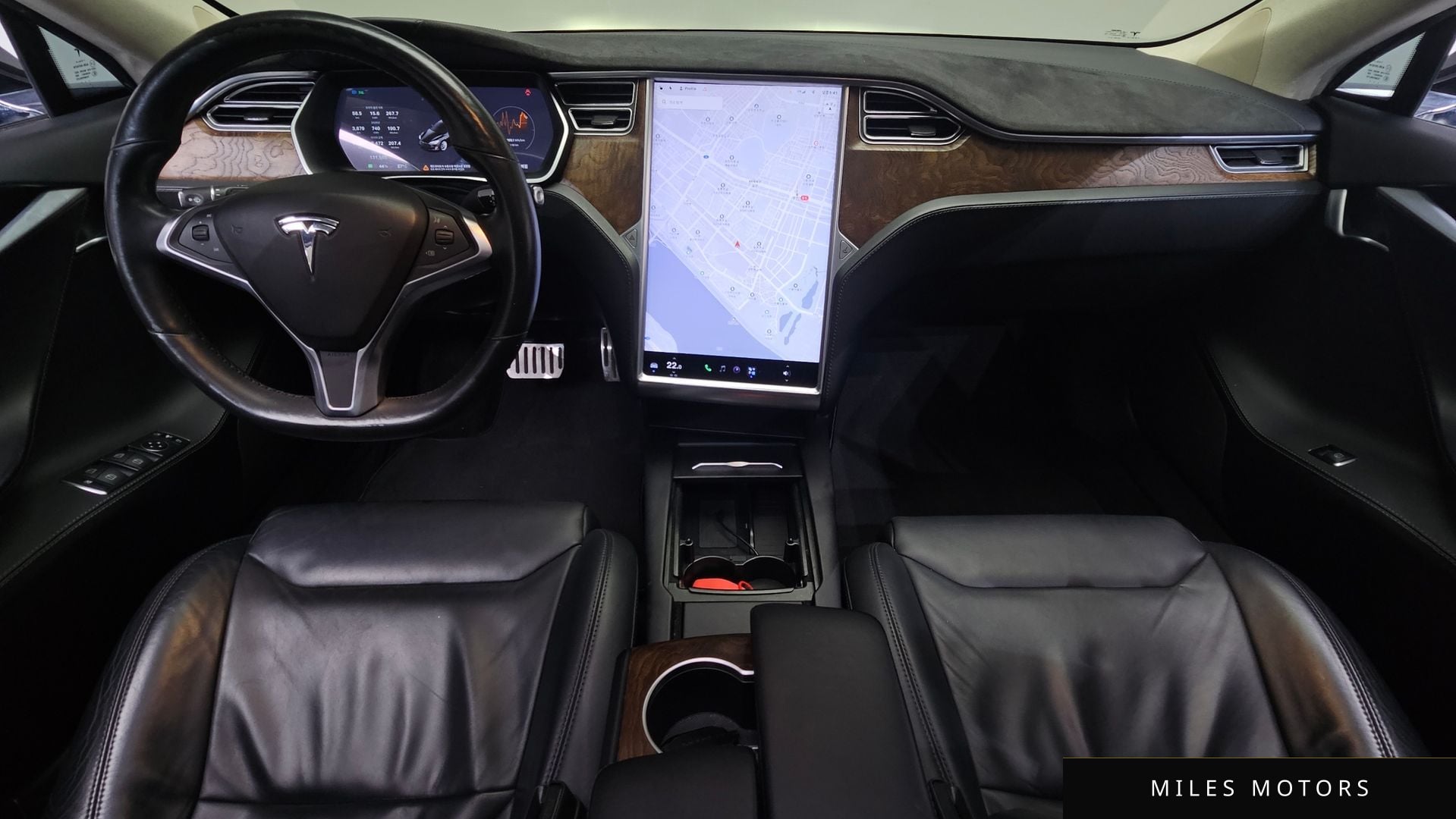 Tesla Model S 2017 — миниатюра 7