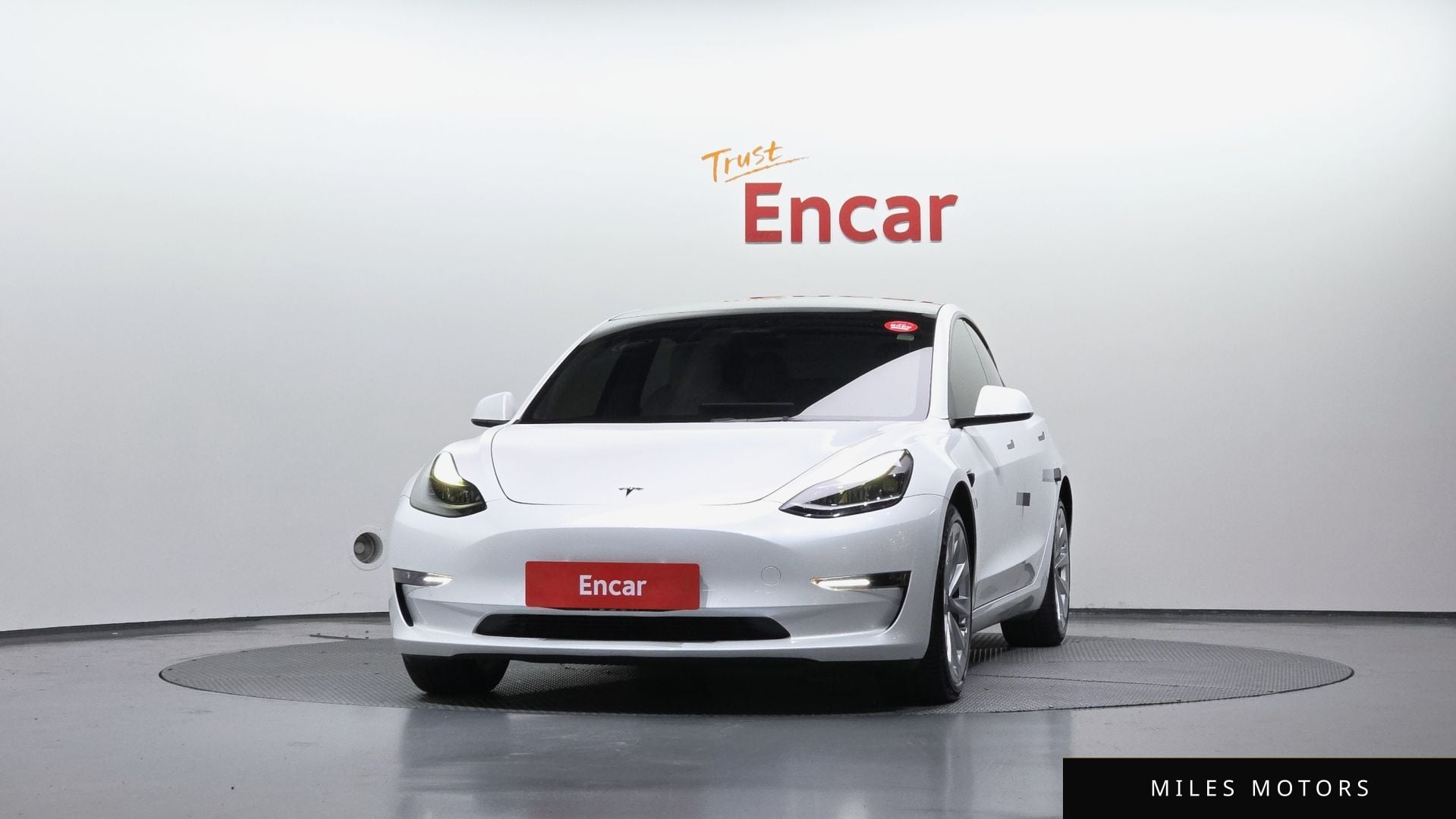 Tesla Model 3 2022 — миниатюра 3