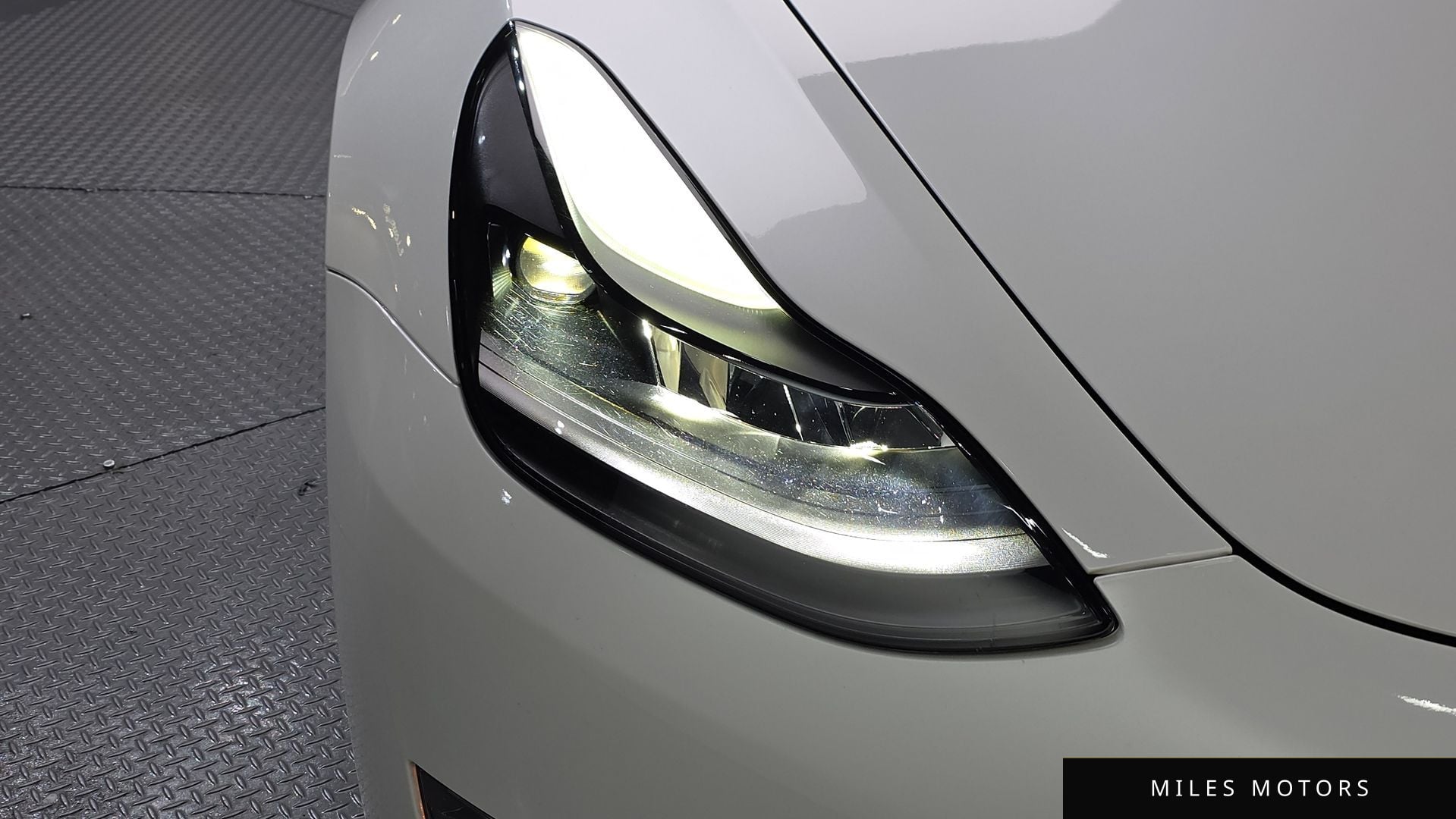 Tesla Model 3 2022 — миниатюра 8