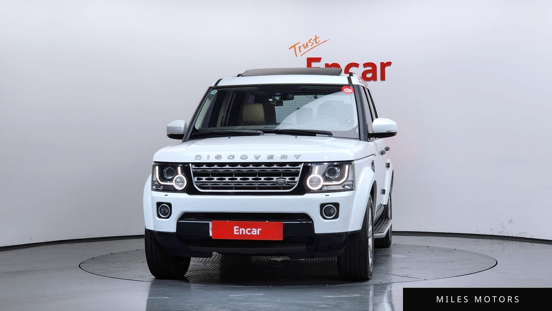 Land Rover Discovery 2014 — миниатюра 3