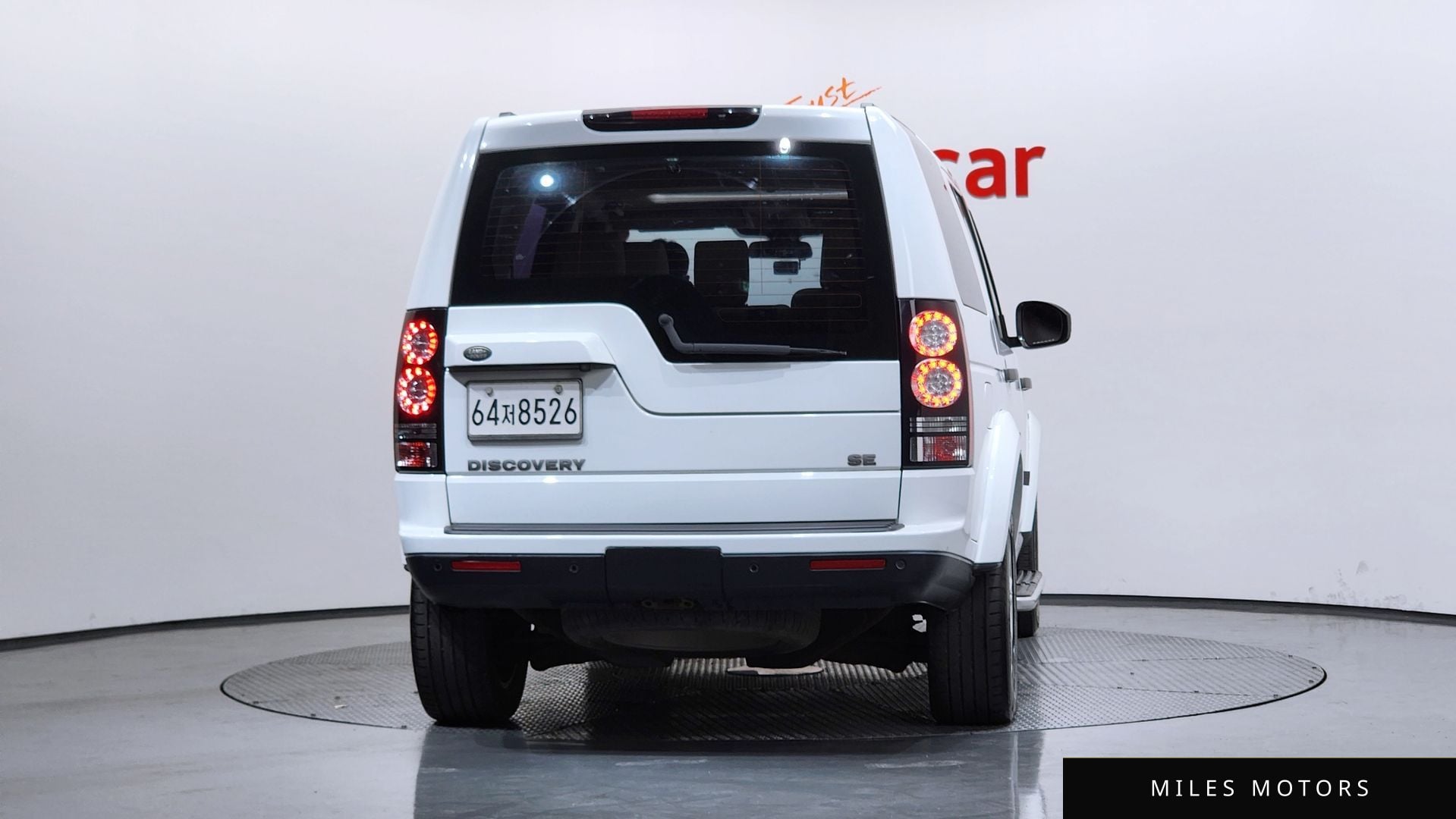 Land Rover Discovery 2014 — миниатюра 4