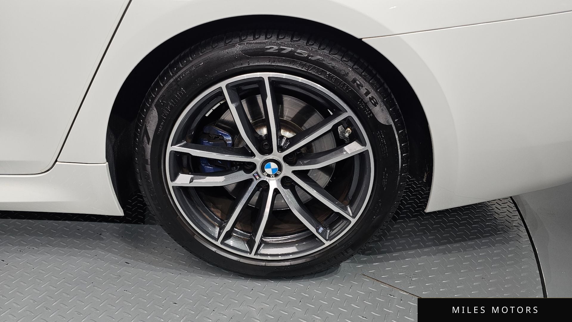 BMW 5 Series (G30) 2021 — миниатюра 7
