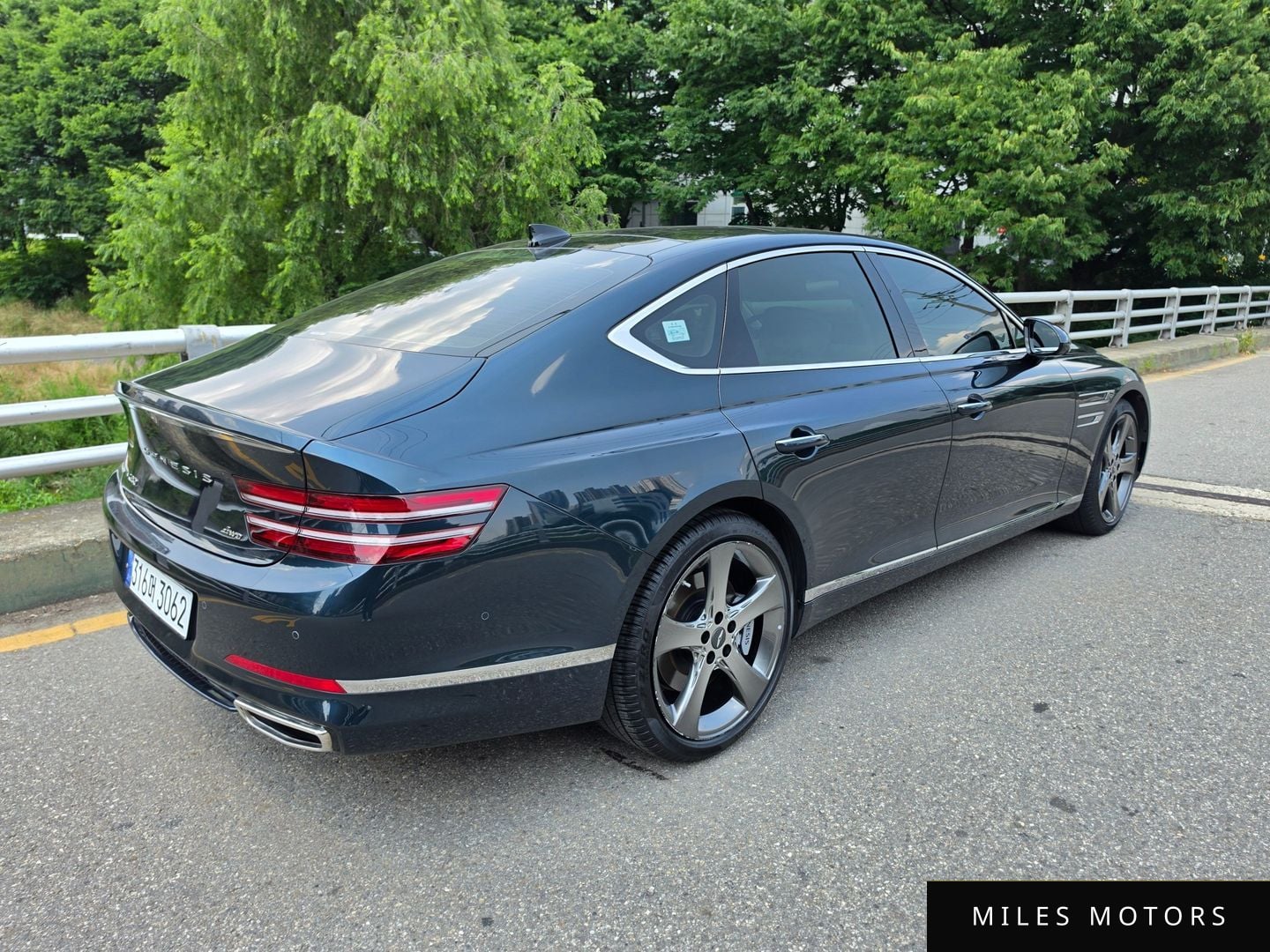 Genesis G80 (RG3) 2023 — миниатюра 2