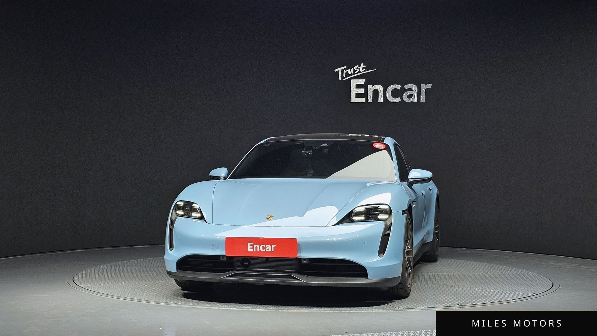 Porsche Taycan 2024 — миниатюра 3