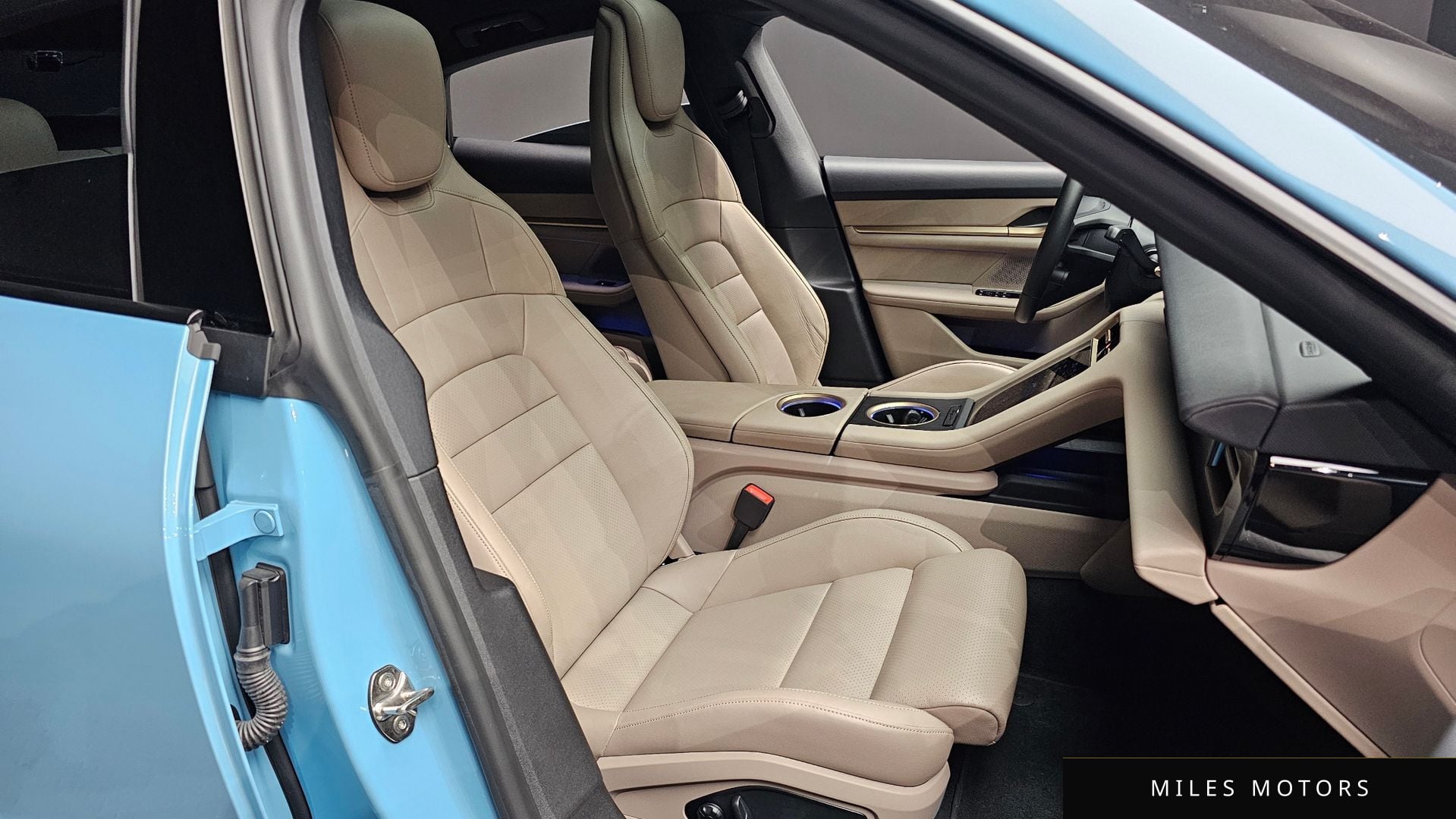 Porsche Taycan 2024 — миниатюра 11