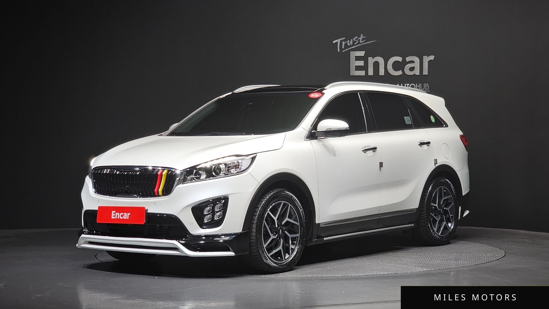 Kia Sorento 2016 — фото 1 из 12