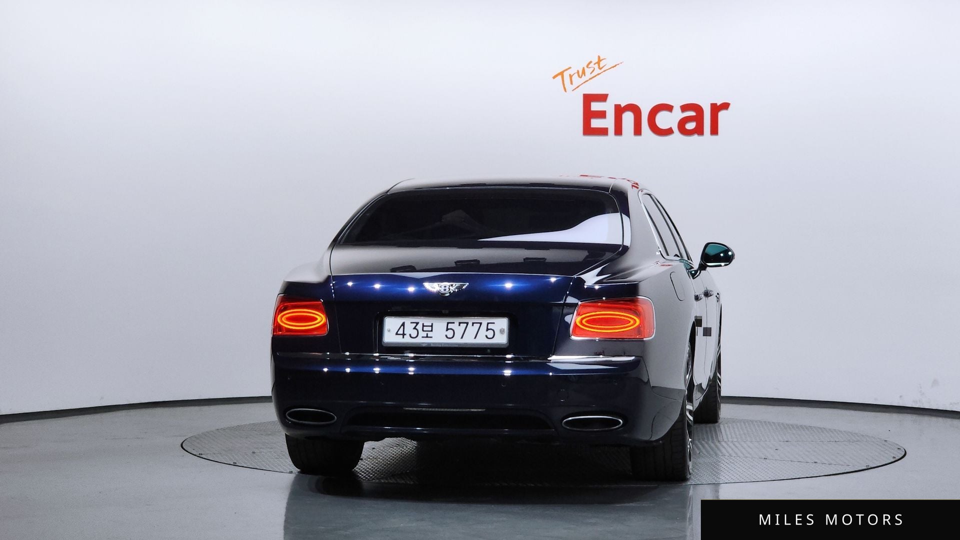 Bentley Flying Spur 2015 — миниатюра 4