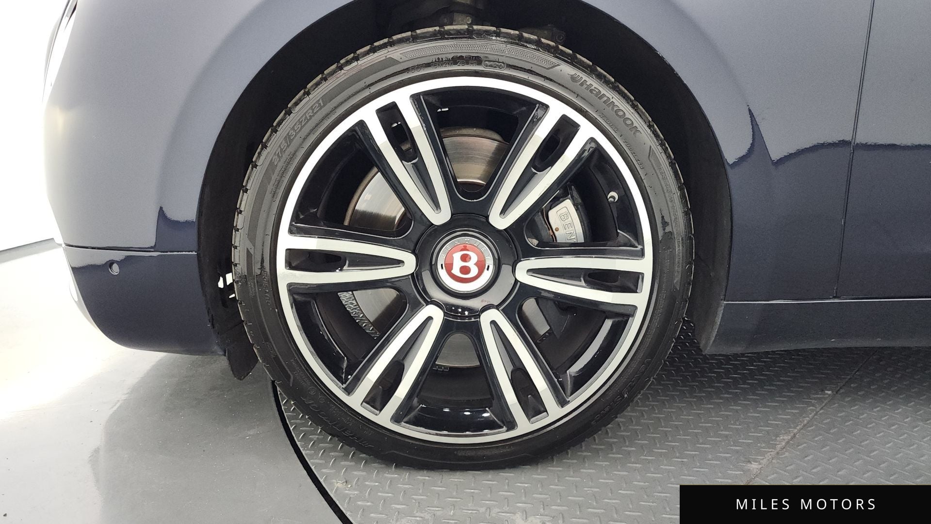 Bentley Flying Spur 2015 — миниатюра 5