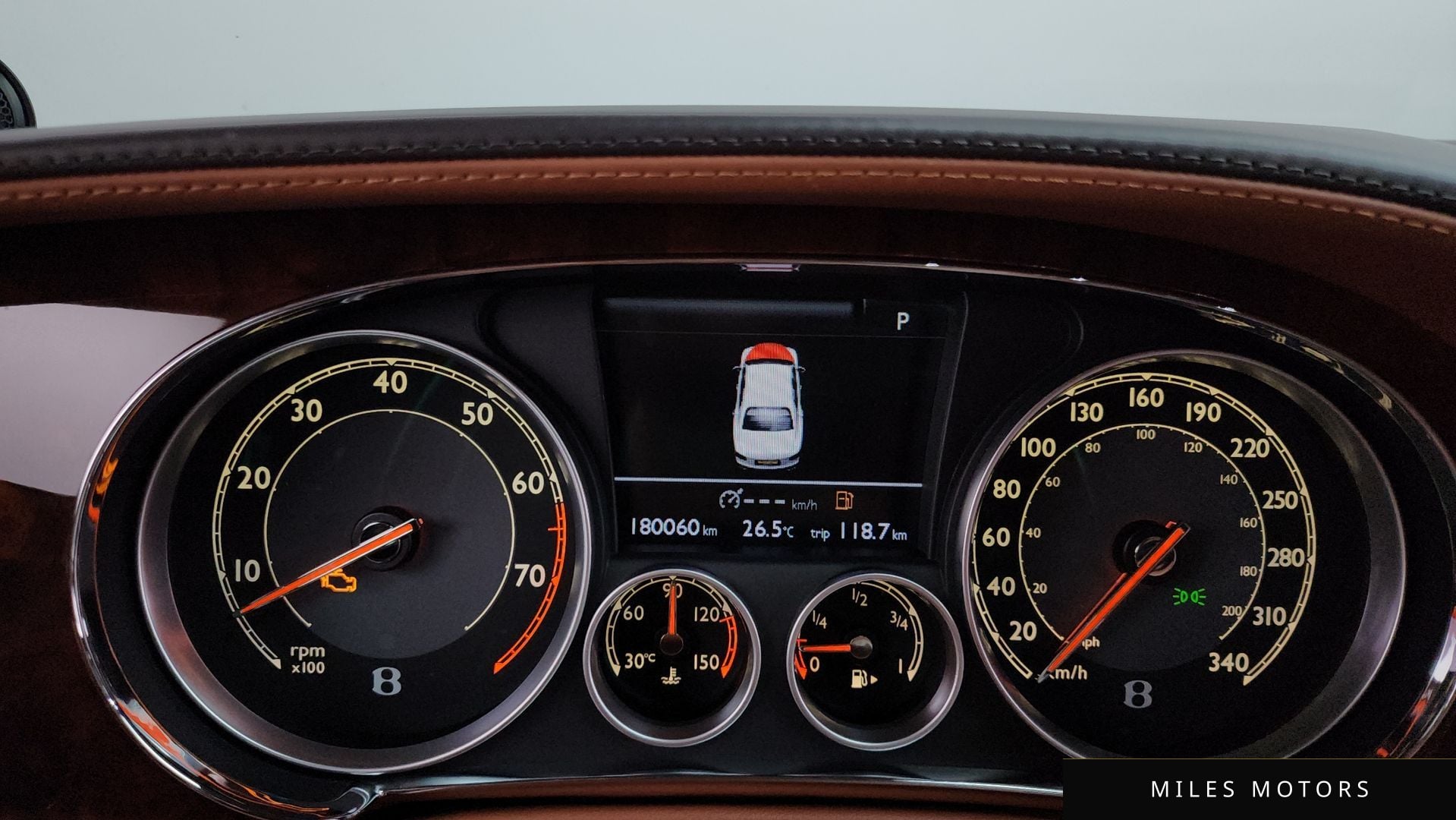 Bentley Flying Spur 2015 — миниатюра 8