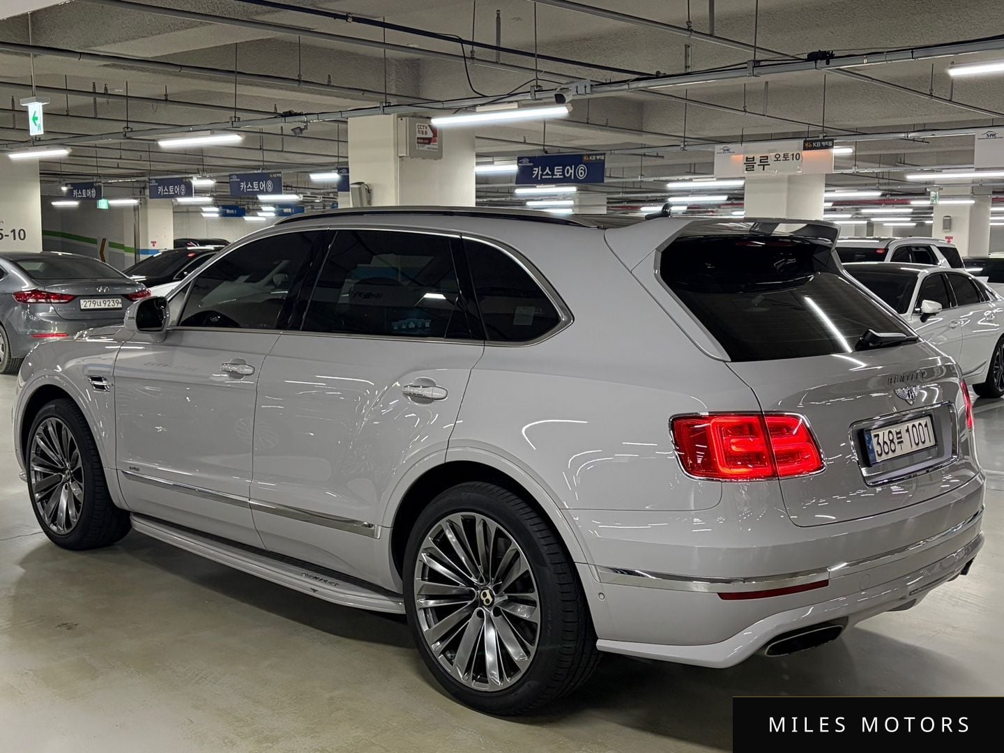 Bentley Bentayga 2017 — миниатюра 4