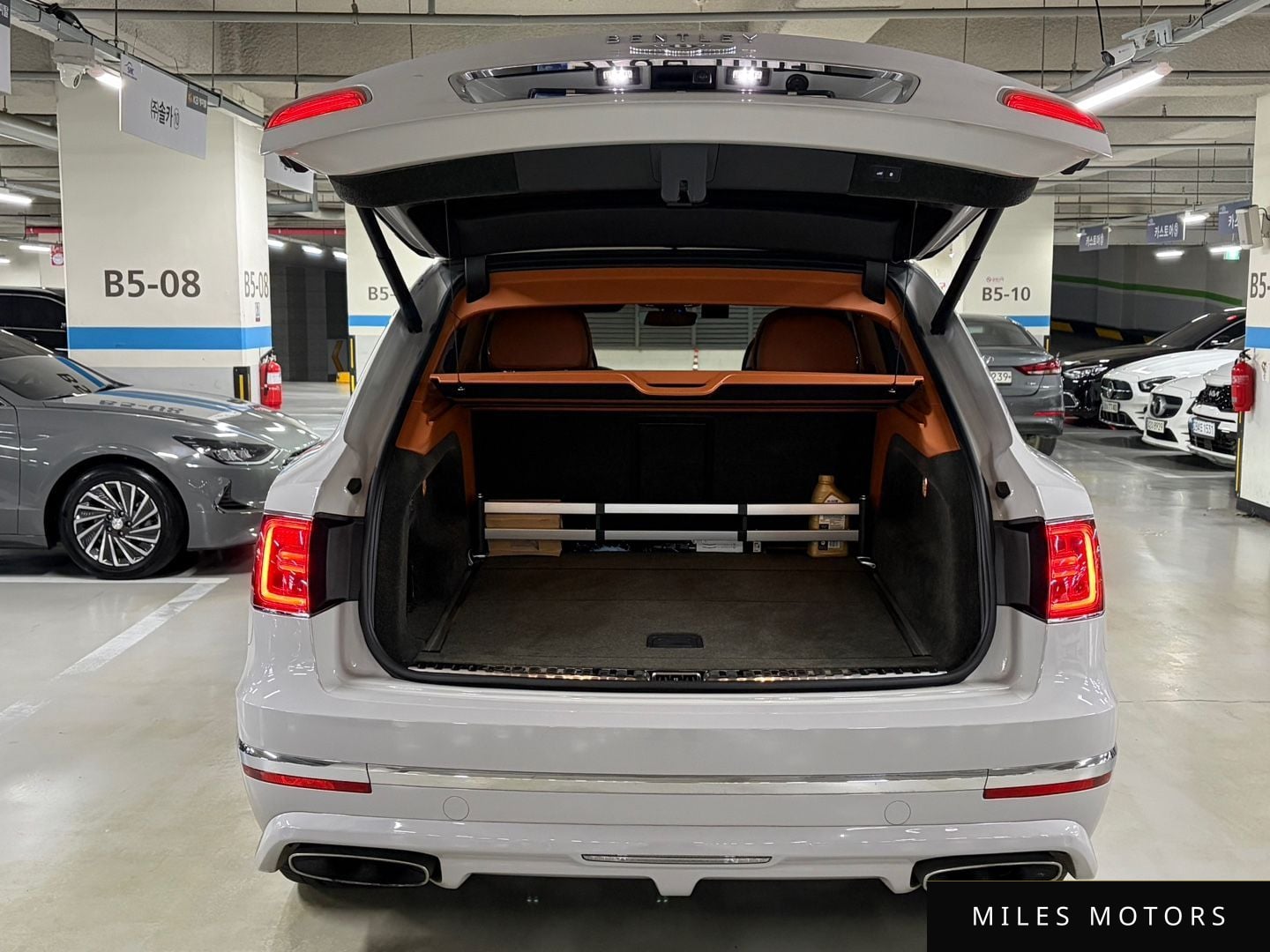 Bentley Bentayga 2017 — миниатюра 6