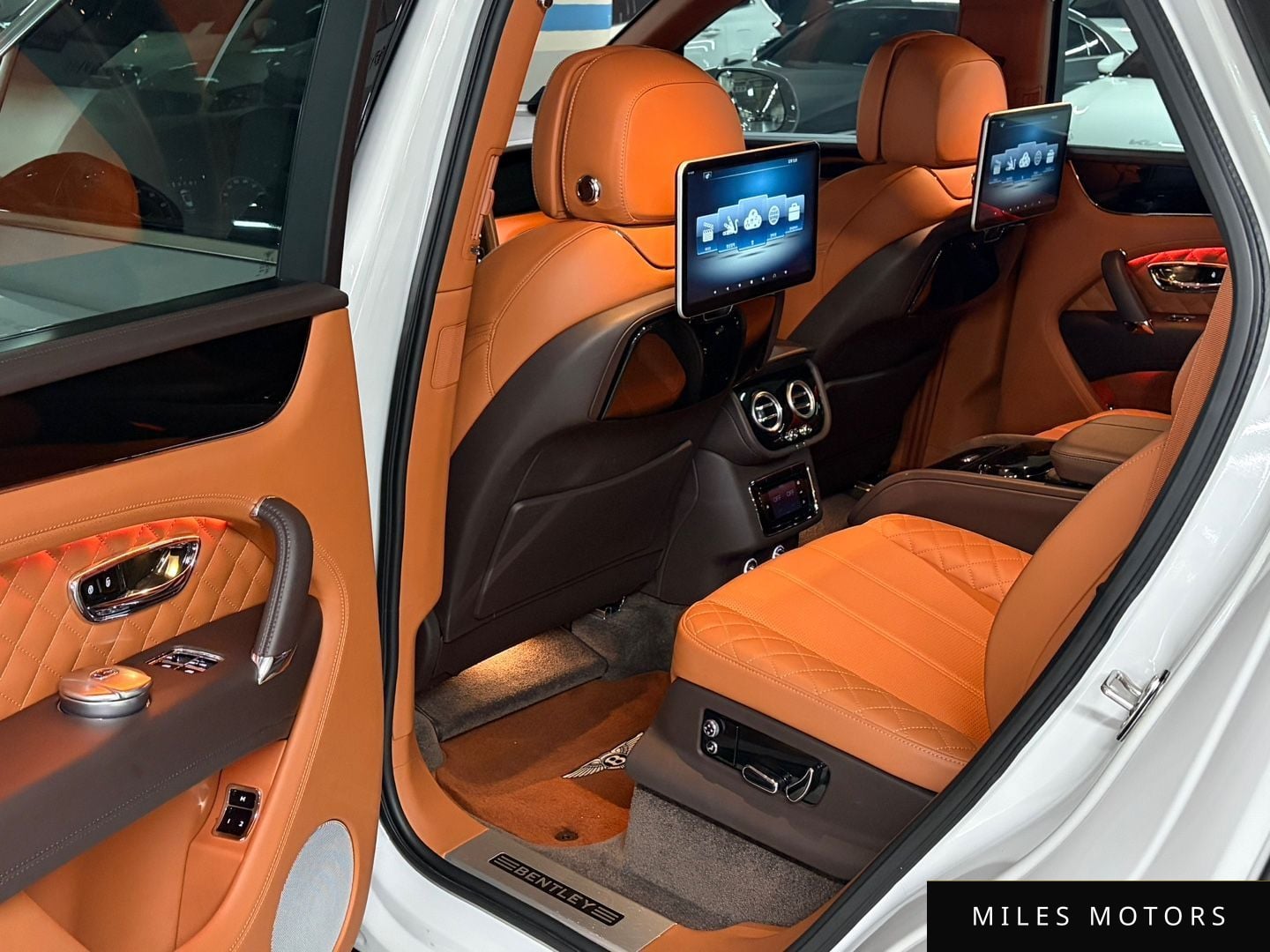Bentley Bentayga 2017 — миниатюра 10