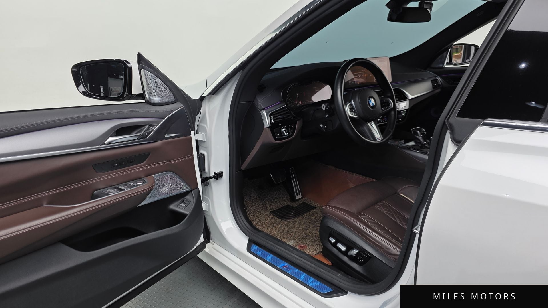 BMW 6 Series GT (G32) 2021 — миниатюра 12