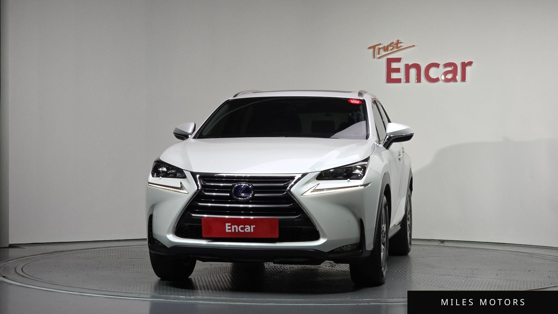 Лексус NX300h 2015 — миниатюра 3