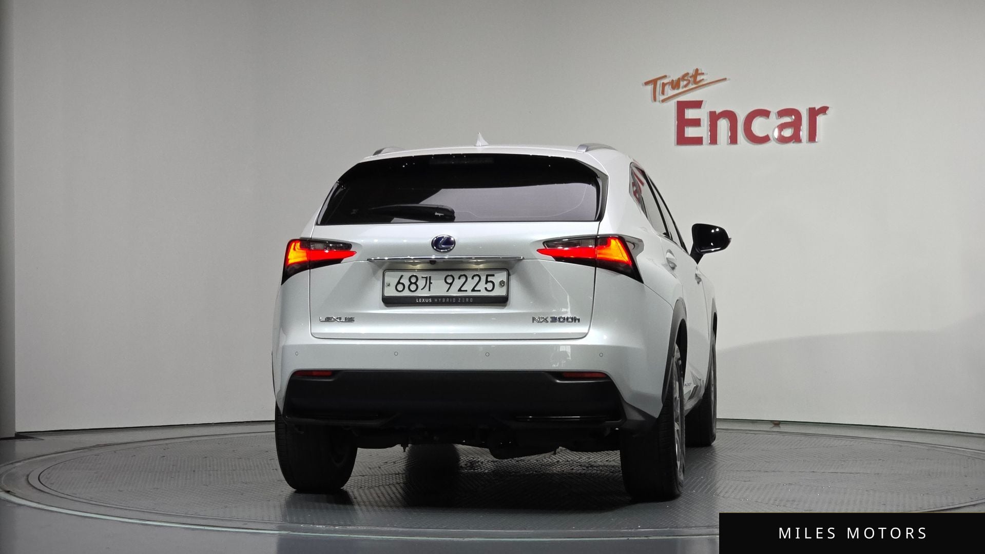 Лексус NX300h 2015 — миниатюра 4