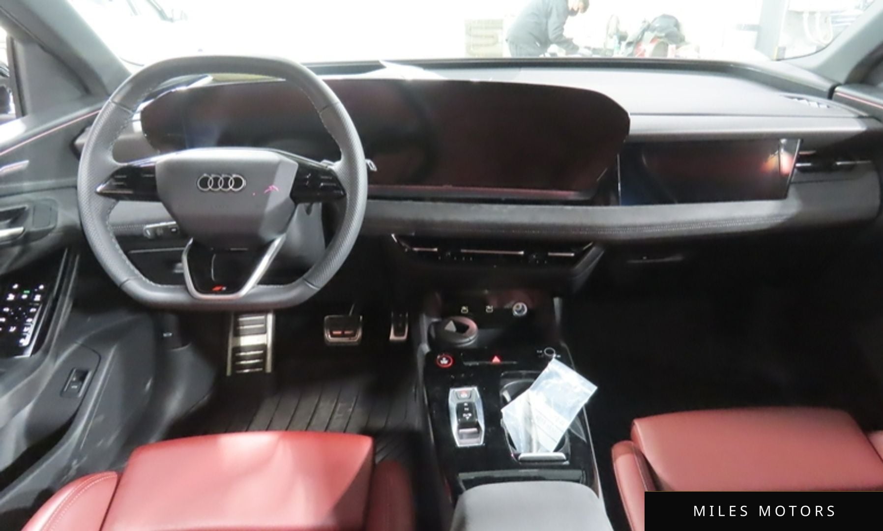 Audi SQ6 e-tron 2025 — миниатюра 4